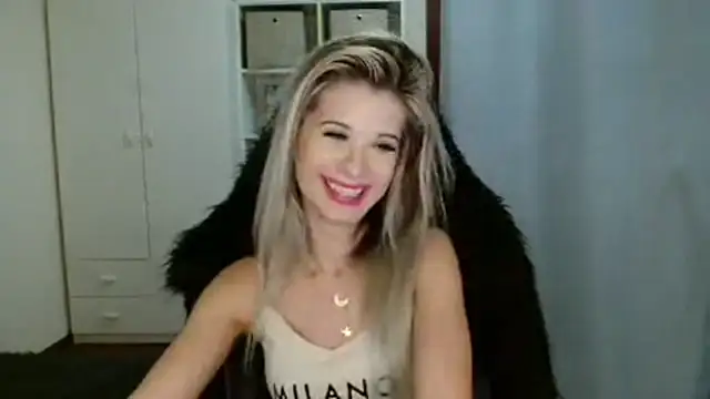 KristineGlow online show from 11/05/25, 07:14