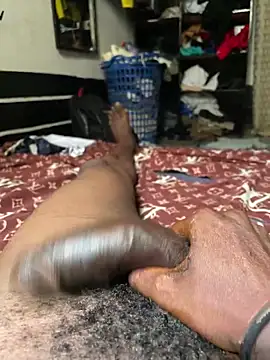 BBC Sweet boy online show from 04/21/26, 11:27