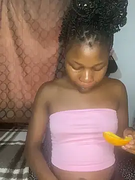 Snapshot of Crazyqueenxxx chatting on 02/24/26, 12:58 Crazyqueenxxx online show from 02/24/26, 12:58