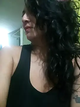ivonne 9 online show from 09/25/25, 01:31
