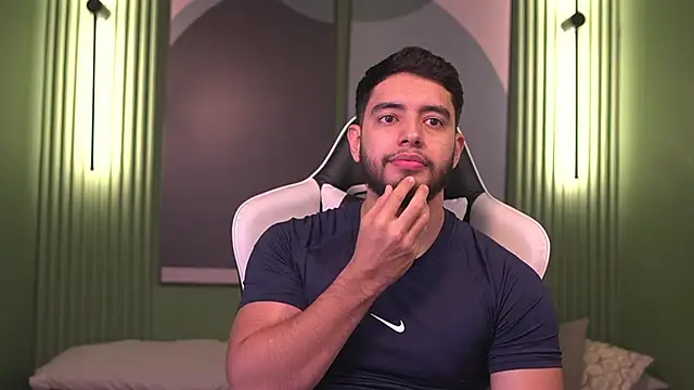 Nick Vans online show from 09/28/25, 06:13