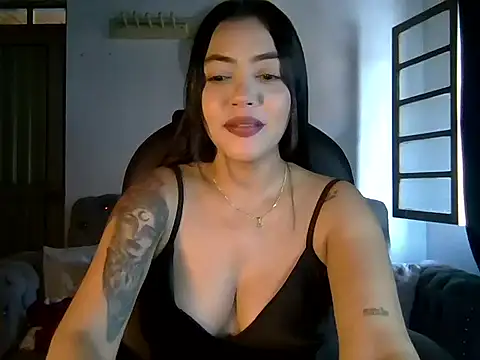 Snapshot of emilylope chatting on 11/20/25, 06:51 emilylope online show from 11/20/25, 06:51