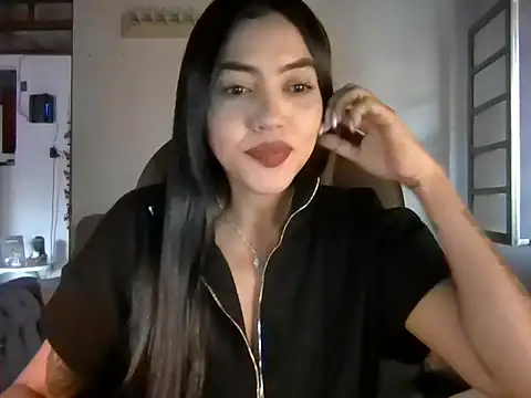 Snapshot of emilylope chatting on 12/01/25, 10:26 emilylope online show from 12/01/25, 10:26