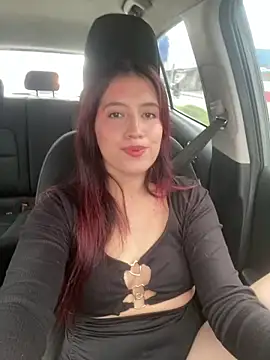 BrunnetAri  online show from 04/04/26, 07:55