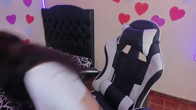 megaan cb online show from 04/21/26, 04:23