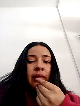 Emmy   online show from 11/25/25, 04:18