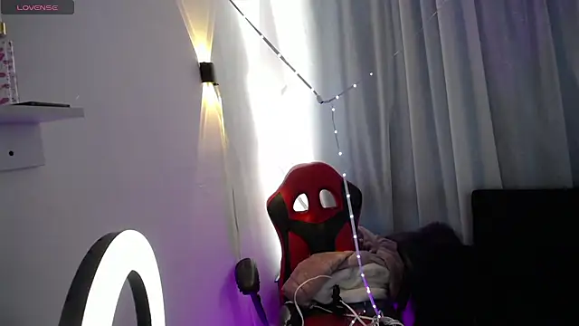 Snapshot of Annie_A_ chatting on 10/03/25, 04:48 Annie A online show from 10/03/25, 04:48