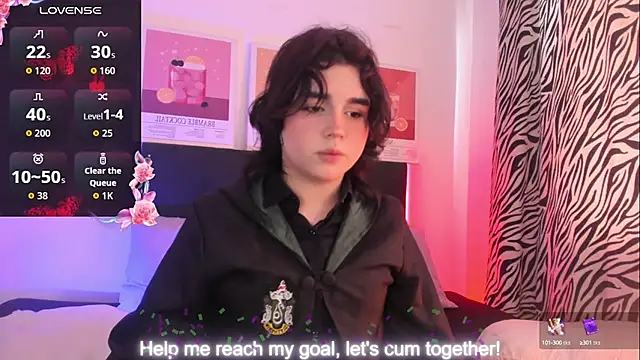 Snapshot of damienbeltmonth chatting on 10/06/25, 05:10 damienbeltmonth online show from 10/06/25, 05:10