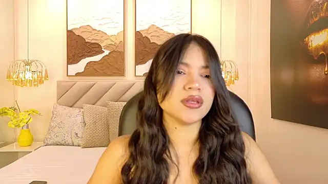 kendalFox  online show from 10/10/25, 12:15