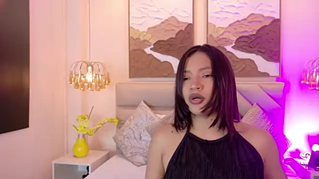 kendalFox  online show from 12/19/25, 02:51