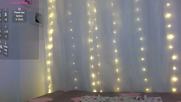 Snapshot of NoraParkeer chatting on 09/30/25, 06:46 NoraParkeer online show from 09/30/25, 06:46