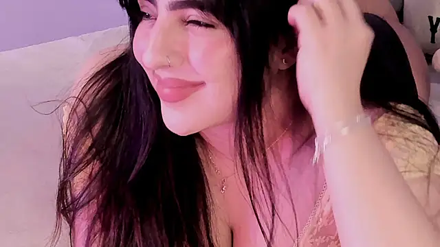 Camila Matinez  online show from 01/07/26, 01:41