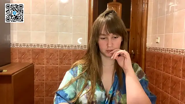 MaroonMoon  online show from 10/12/25, 07:46