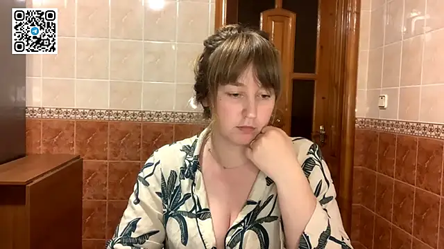 MaroonMoon  online show from 11/09/25, 08:40