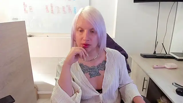 Sun Sooll  online show from 03/09/26, 10:14