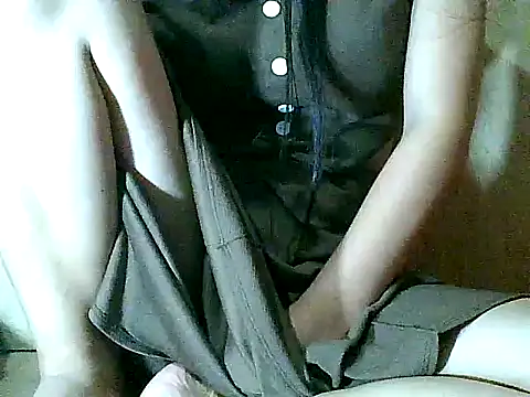 pinay-momm1682 online show from 12/18/25, 09:48