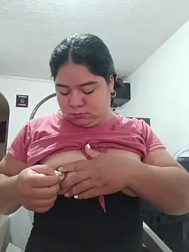 elizawiliamst online show from 07/04/26, 12:44