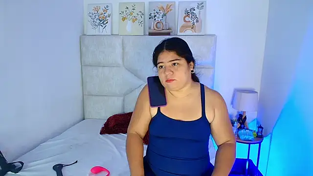 elizawiliamst online show from 07/15/26, 11:59