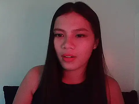 Snapshot of Zachariah_05 chatting on 05/19/26, 07:37 Zachariah 05 online show from 05/19/26, 07:37