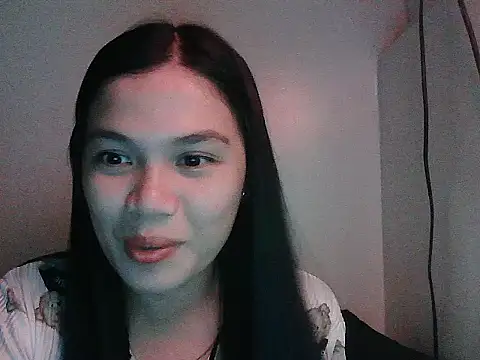 Snapshot of Zachariah_05 chatting on 05/21/26, 01:40 Zachariah 05 online show from 05/21/26, 01:40