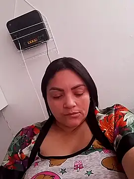 Snapshot of tiffany_Johnson1 chatting on 09/17/25, 03:03 tiffany Johnson1 online show from 09/17/25, 03:03