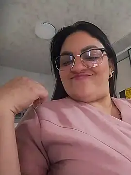 Snapshot of tiffany_Johnson1 chatting on 09/18/25, 05:37 tiffany Johnson1 online show from 09/18/25, 05:37