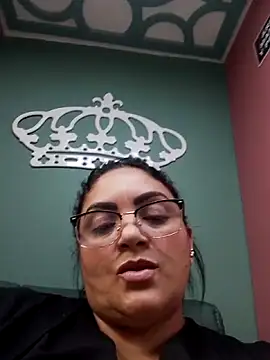 Snapshot of tiffany_Johnson1 chatting on 10/11/25, 10:08 tiffany Johnson1 online show from 10/11/25, 10:08