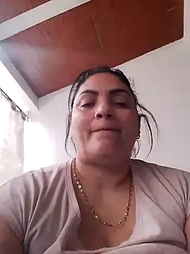 Snapshot of tiffany_Johnson1 chatting on 10/15/25, 03:12 tiffany Johnson1 online show from 10/15/25, 03:12