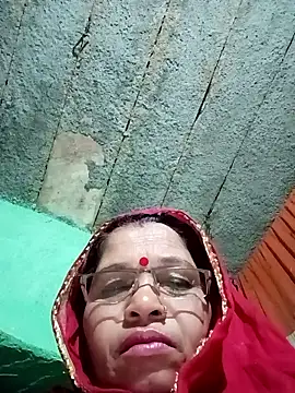 Manavi x online show from 01/05/26, 10:02