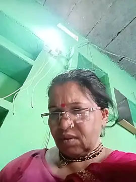 Manavi x online show from 06/02/26, 12:40