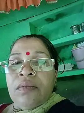 Snapshot of Manavi_x chatting on 06/18/26, 09:14 Manavi x online show from 06/18/26, 09:14