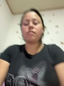 Snapshot of camila-titis chatting on 05/03/26, 03:56 camila-titis online show from 05/03/26, 03:56