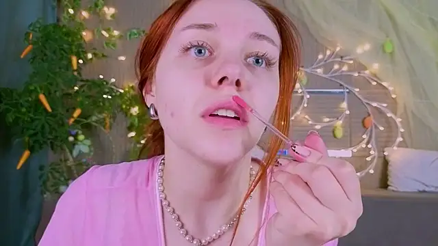 PollyVinice online show from 04/10/26, 04:55