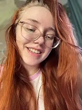Snapshot of PollyVinice chatting on 06/15/26, 03:25 PollyVinice online show from 06/15/26, 03:25