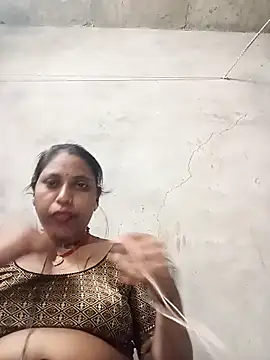 Snapshot of Sandhya_x chatting on 09/22/25, 08:33 Sandhya x online show from 09/22/25, 08:33