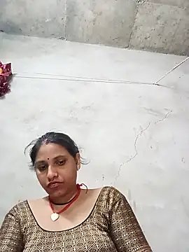 Snapshot of Sandhya_x chatting on 09/29/25, 10:53 Sandhya x online show from 09/29/25, 10:53