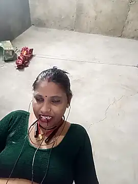 Snapshot of Sandhya_x chatting on 10/01/25, 04:02 Sandhya x online show from 10/01/25, 04:02