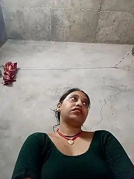 Snapshot of Sandhya_x chatting on 10/06/25, 05:16 Sandhya x online show from 10/06/25, 05:16
