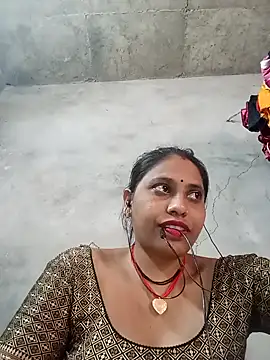 Snapshot of Sandhya_x chatting on 10/08/25, 08:23 Sandhya x online show from 10/08/25, 08:23