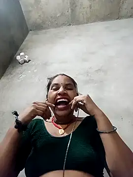 Snapshot of Sandhya_x chatting on 10/08/25, 08:28 Sandhya x online show from 10/08/25, 08:28