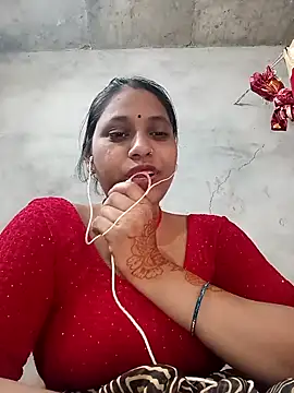 Snapshot of Sandhya_x chatting on 10/17/25, 08:39 Sandhya x online show from 10/17/25, 08:39