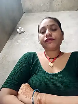Snapshot of Sandhya_x chatting on 10/22/25, 02:50 Sandhya x online show from 10/22/25, 02:50