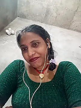 Snapshot of Sandhya_x chatting on 10/23/25, 04:23 Sandhya x online show from 10/23/25, 04:23