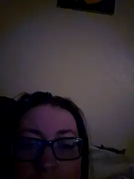 Yamiko42 online show from 04/18/26, 01:04