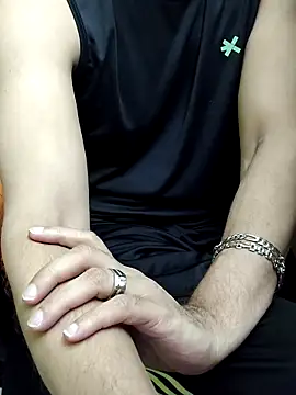 chocolate alone online show from 10/12/25, 06:40