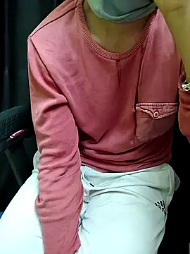 chocolate alone online show from 11/30/25, 04:44