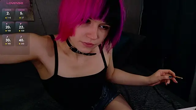 KikiMoor online show from 09/17/25, 03:19