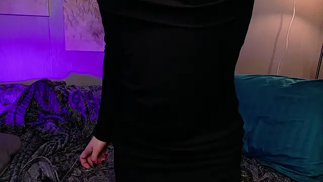 KikiMoor online show from 10/06/25, 08:56