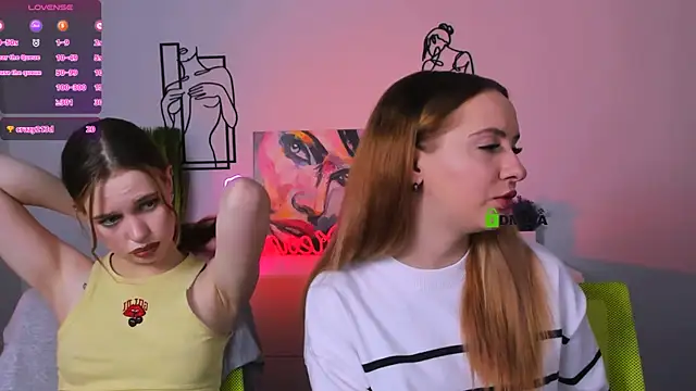 mila glow1 online show from 10/17/25, 07:27