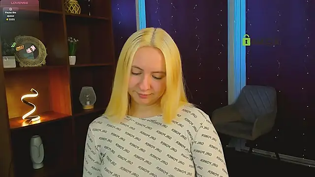 mila glow1 online show from 03/29/26, 06:41